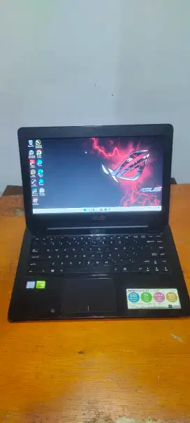 Asus  Intel Core I5-7200U Ram 12GB SSD128GB +HD 500GB VGA NVIDIA 2GB