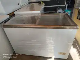 Rsa frezeer kaca 320 liter ori mulus 90%