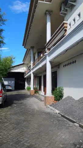 Gudang Kantor Raya Sedati Gede