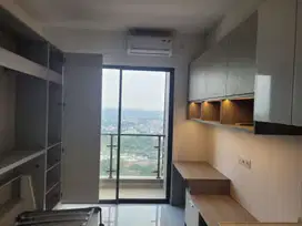 STRATEGIS SKY HOUSE BARU FURNISH