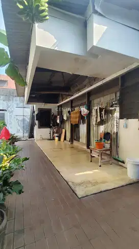 Rumah Tua Hitung Tanah Luas Dan Strategis Di Pulomas Utara S8923