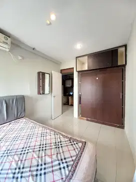Sewa Apartemen grand emerald luas 42 semi furnish lt 2 Hook
