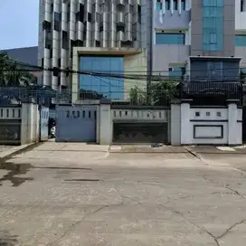Gedung 4 Lantai Di Bisma Raya Sunter, Hanya 3 Menit Ke Tol Papanggo