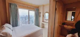 Apartemen Cosmo Mansion 3BR + 1 Furnished di Pusat Kota Jakarta