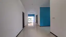Disewakan Rumah Usaha Gayungsari Jalan Raya Utama. Cocok toko, bimbel.