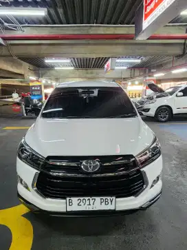 VENTURER DIESEL AT LOW KM 110RB ASLI RECORD THN 2019