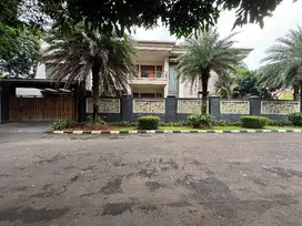 Dijual rumah mewah di Jaka Permai Jakasampurna Bekasi