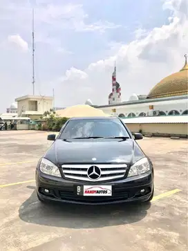 Mercedez Benz C200 CGI Tahun 2011 Automatic Hitam Metalik