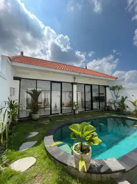 BRAND NEW VILLA IN TUMBAK BAYUH LEASE HOLD