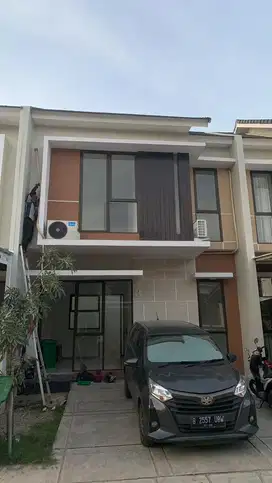 Di Jual Rumah 2 Lantai Emerald Residence Sepatan