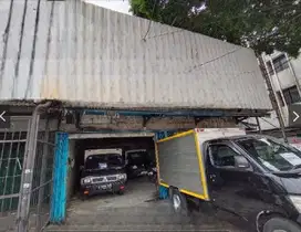 DIJUAL EX SHOOW ROOM LT & LB 300 M HASYIM ASHARI - JAKPUS