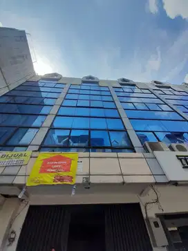 RUKO 5 LT LOKASI STRATEGIS DI KEBON JERUK