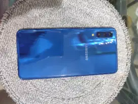 Jual cepat samsung A7 2018 4/64 blue