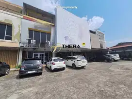 Dijual murah ruko 3 lantai full renovasi hadap Jalan di baloi