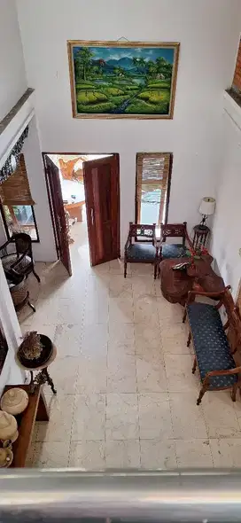 DIJUAL RUMAH BAGUS SEMI FURNISH