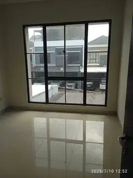 P Ntn Dijual Termurah Rumah 10x20 Boulevard di Green Lake City