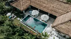 Spacious 4-Bedroom Villa with Private Garden & Pool in Buduk