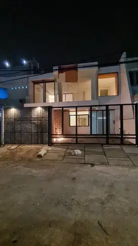 Jual Rumah Baru full renov muara karang pluit mewah 10x20 Hadap Utara