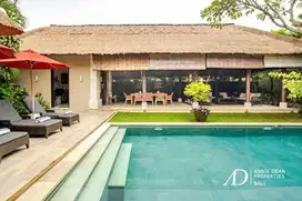 FREEHOLD | BALINESE STYLE WITHIN A COMPLEX VILLA IN PERERENAN CANGGU