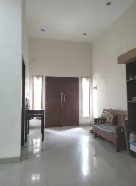 Rumah hoek luas 204m type 3KT Pulo Gadung Jakarta Timur