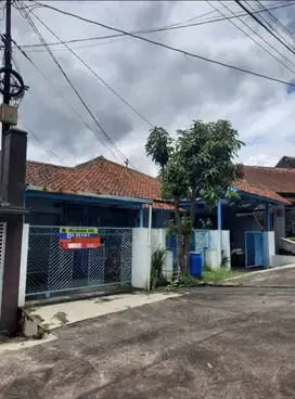 Dijual rumah hitung tanah di padasuka