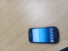 Dijual hp Samsung S3 mini nihh ayo ayo dibeli