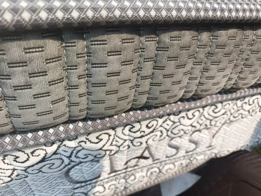 KASUR BAGUS TIDAK TERPAKAI