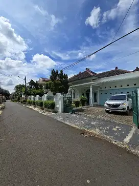 Rumah tanah luas non komplek dekat akses tol di duren sawit