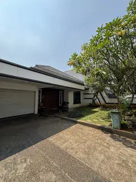 FOR SALE HOUSE CIPETE BIG GARDEN DEPAN BELAKANG