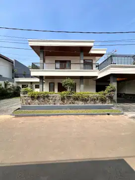 DIJUAL PEJATEN - SIAGA RAYA JAKARTA SELATAN RUMAH BARU RENOVASI TOTAL
