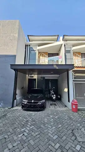Rumah Kutisari Minimalis 2lt Siap Huni Dekat Petra