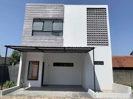 Rumah baru siaphuni di komplek margahayu saturnus bandung
