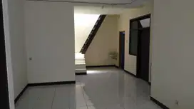 Dijual Rumah di Taman Kopo Indah Bandung Siap Huni