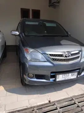 Dijual avanza 2009 type e pakaian pribadi