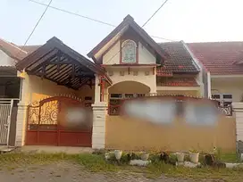 DIJUAL RUMAH PUSAT KOTA SIDOARJO PONDOK MUTIARA SIAP HUNI BEBAS BANJIR