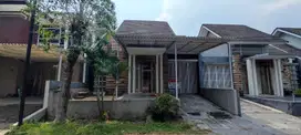 DISEWAKAN RUMAH CITRALAND GOLF AVENUE SIAP HUNI