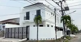 Rumah di Sutorejo Timur