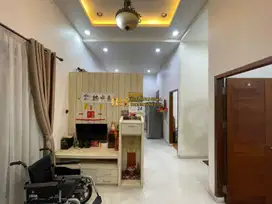 Dijual/Disewakan Rumah Hook di Komplek Cemara Hijau Jalan Metal