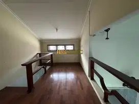 Dijual Villa 1 Tingkat Siap Huni di Komplek Cemara Asri Jalan Duku
