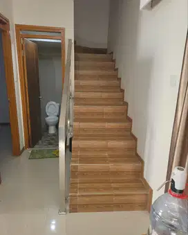 RUMAH BARU MODERN TROPICAL DI AREA MARGAHAYU RAYA