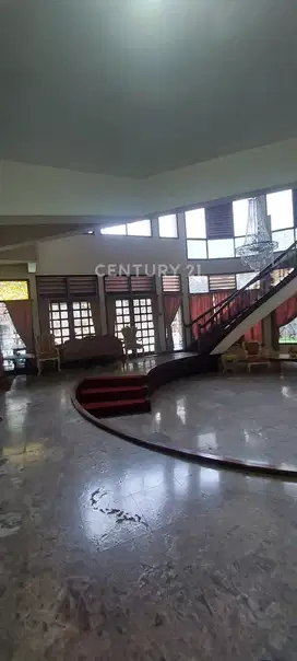 Rumah 2 Lantai Strategis Dalam Komplek Simprug Garden S7914