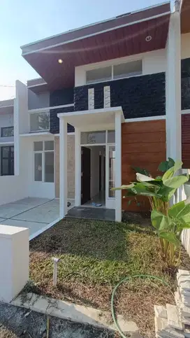 Rumah dijual di madyopuro cemorokandang 345jt 2KT furnished exit tol