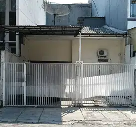 Rumah standar dijual lingkungan tenang dan nyaman Sunter Jakarta Utara