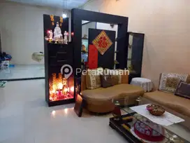 DIJUAL VILLA KOMPLEK CEMARA ASRI SIAP HUNI