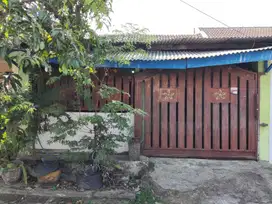 Perum Griya Permata Meri Blok E2/12A Kel Meri Kec Magersari Mojokerto