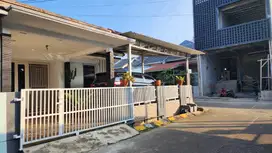 Rumah hook bsd di bukit dago pamulang dekat krl toll