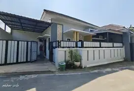 Rumah colomadu utara alana hotel solo