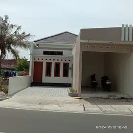 Rumah siap huni Barat pasar Gamping