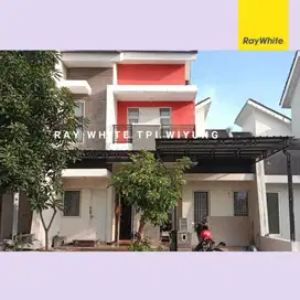 Dijual Rumah La Diva Green Hills Surabaya