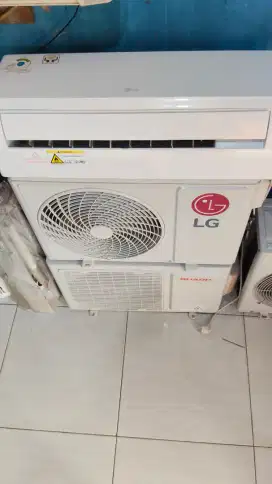 AC LG ukuran 1/2 pk